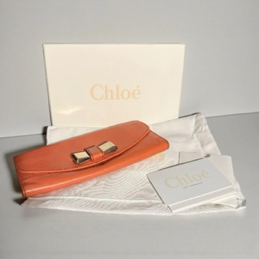 Chloe Long Wallet w/ Box, Authenticity Card and Dust Cover